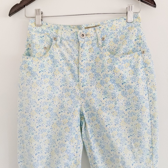 Liz Claiborne floral pants - Picture 3 of 4